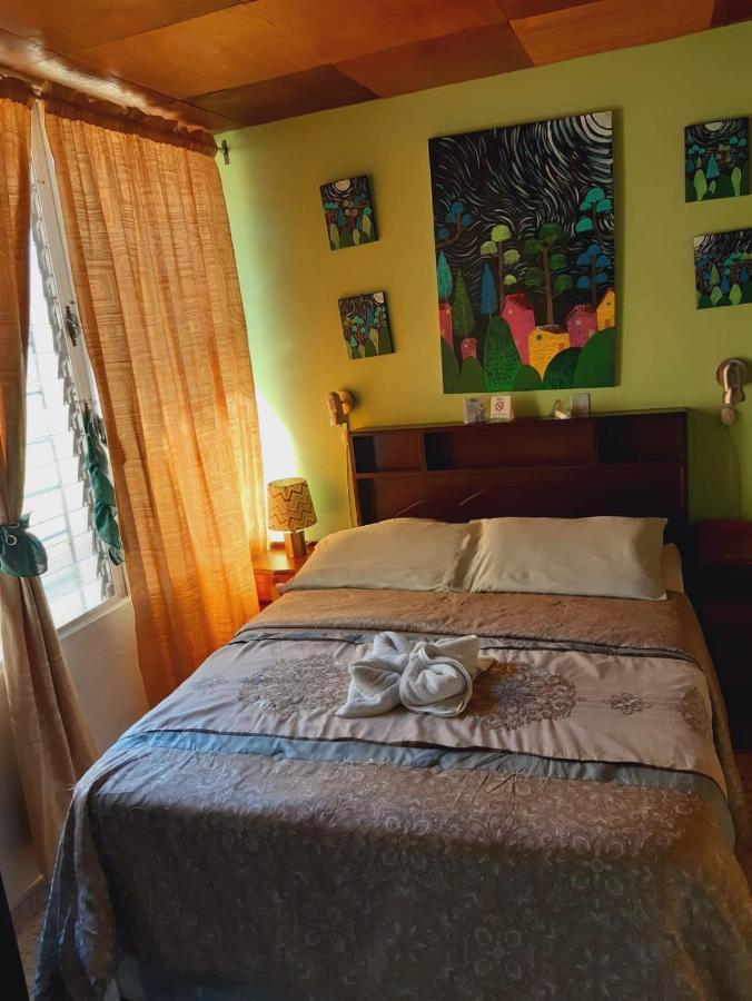 Hotel Oasis San Salvador Esterno foto