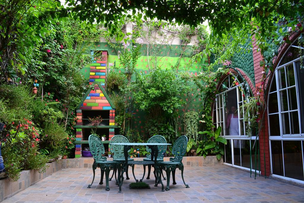 Hotel Oasis San Salvador Esterno foto